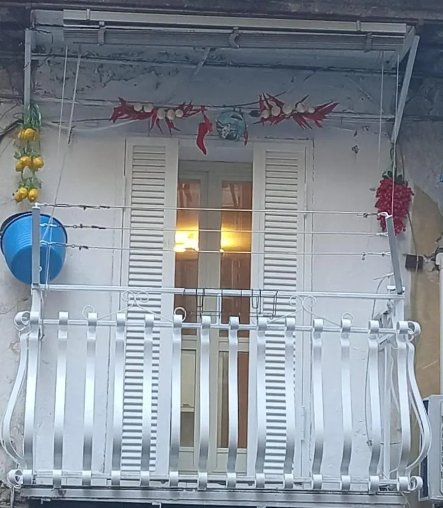Domus Dante Al Balconcino Apartment Naples Italy