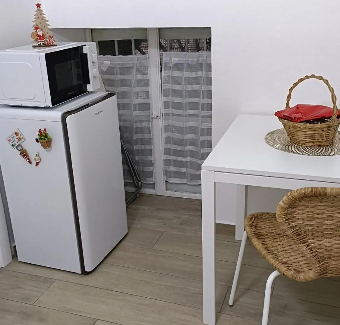 Domus Dante Al Balconcino Apartment Naples